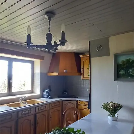 La Croix Des Landes Ou D'hote Avec Piscine A Holiday home *