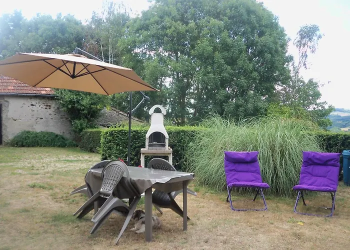 La Croix Des Landes Ou D'hote Avec Piscine A